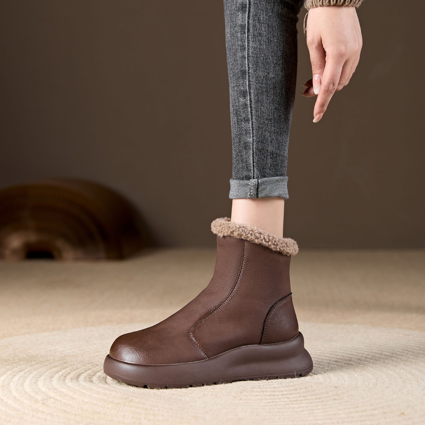 Women's Wool Thickened Warm Genuine Lightweight Retro Snow Boots