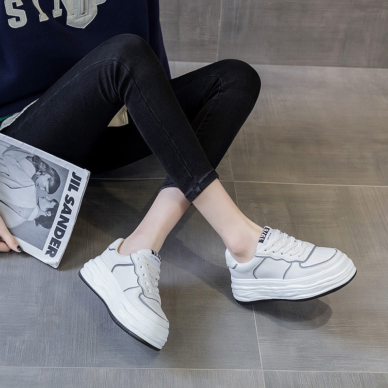 Women's Thick-soled Lightweight Not Tired Feet Versatile Casual Shoes