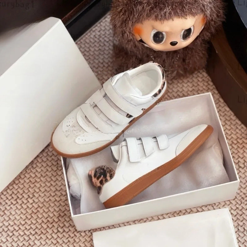 Women's & Men's Magic Stick Flat Breathable Soft Bottom Sports Men's Casual Shoes
