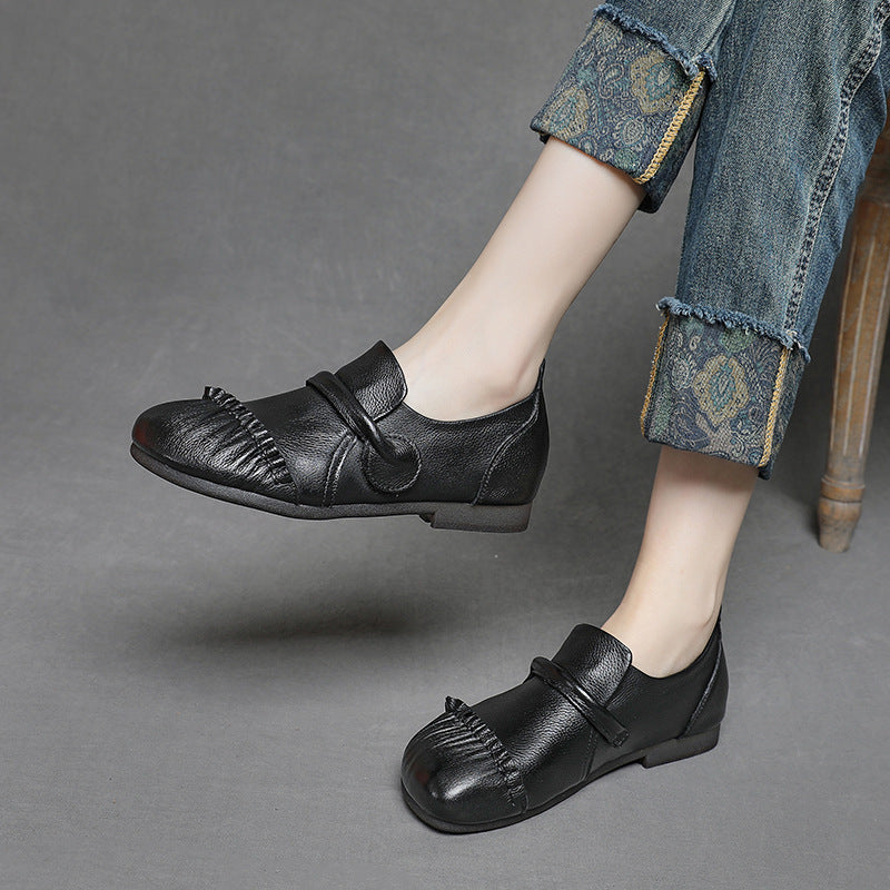 Women's Cowhide Retro Flat Slip-on Lazy Autumn Soft Women's Casual Shoes