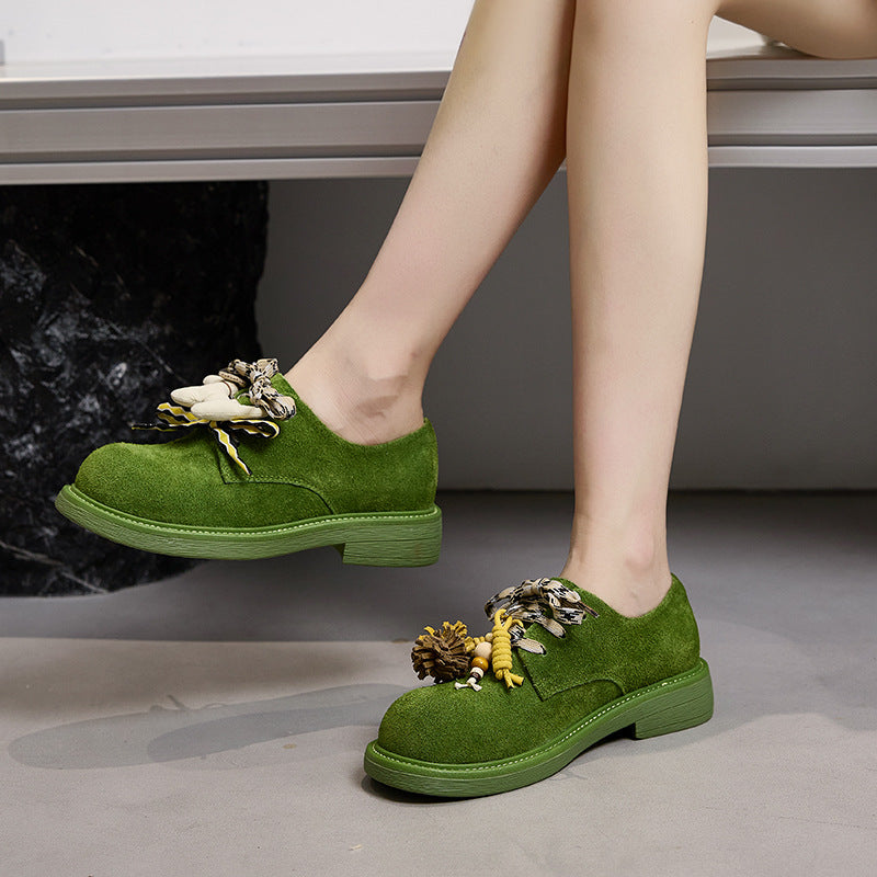 Women's First Layer Cowhide Platform Cartoon Pendant Small Pumps British Style Loafers