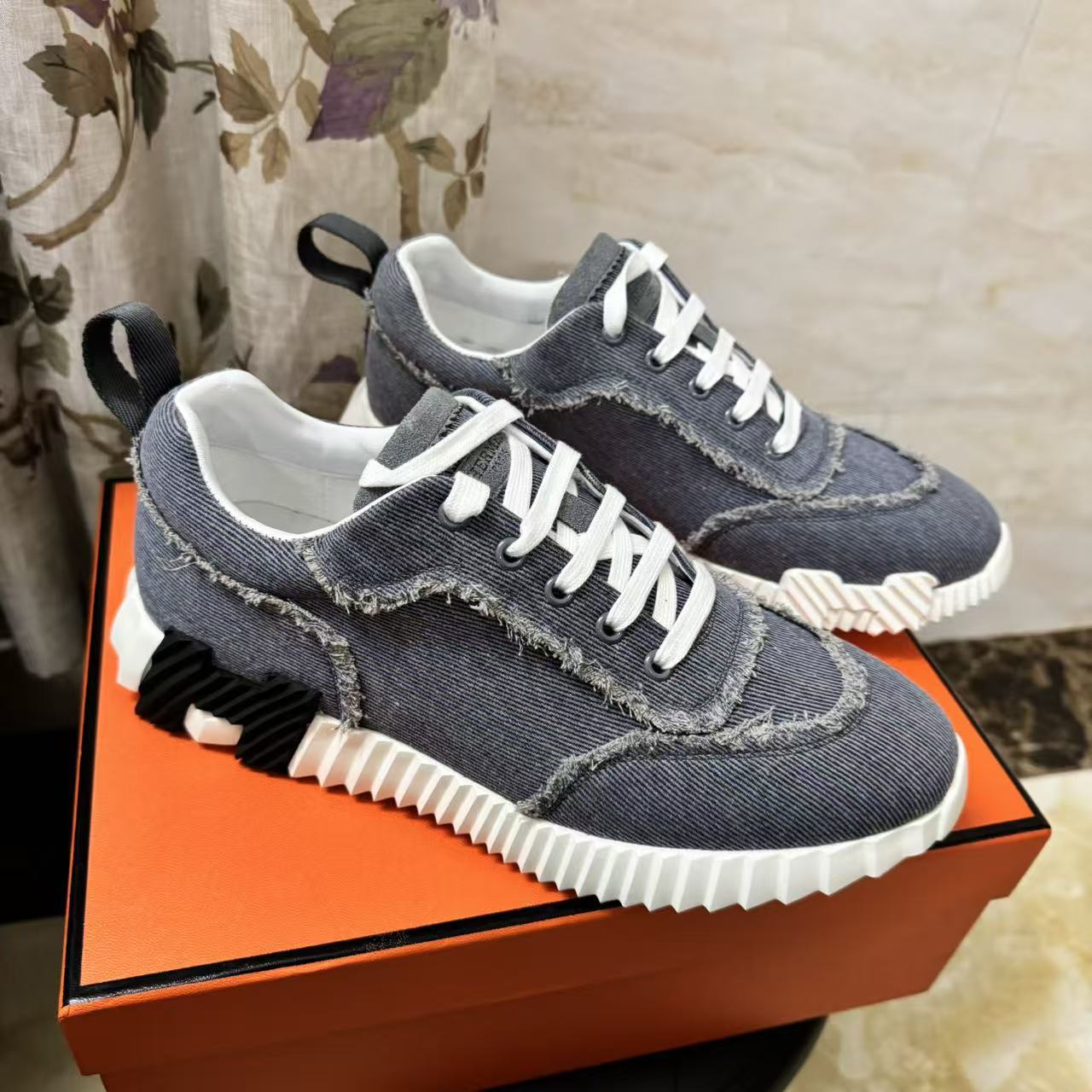 Women's & Men's Denim Color Matching Lace Up Breathable Sneakers
