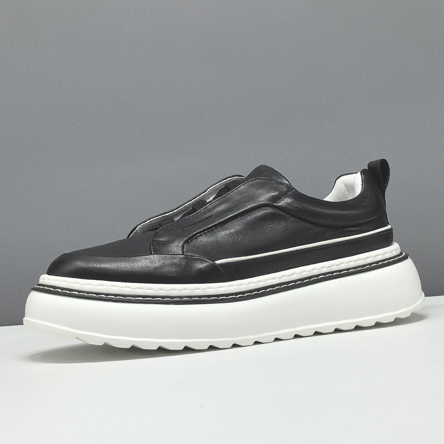 Men's Layer Cowhide Platform Board Fashionable Genuine Men's Shoes