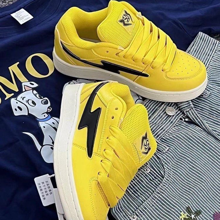 Women's Yellow Lightning Bread Trendy Stitching Low Top Casual Shoes