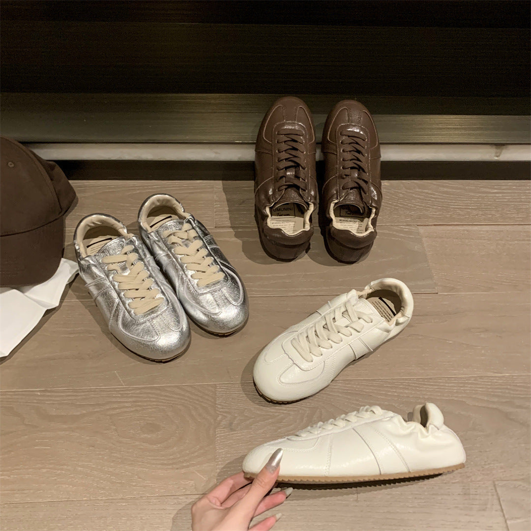 Women's Light White Thin Breathable Sports German Training Show Feet Little Women's Casual Shoes