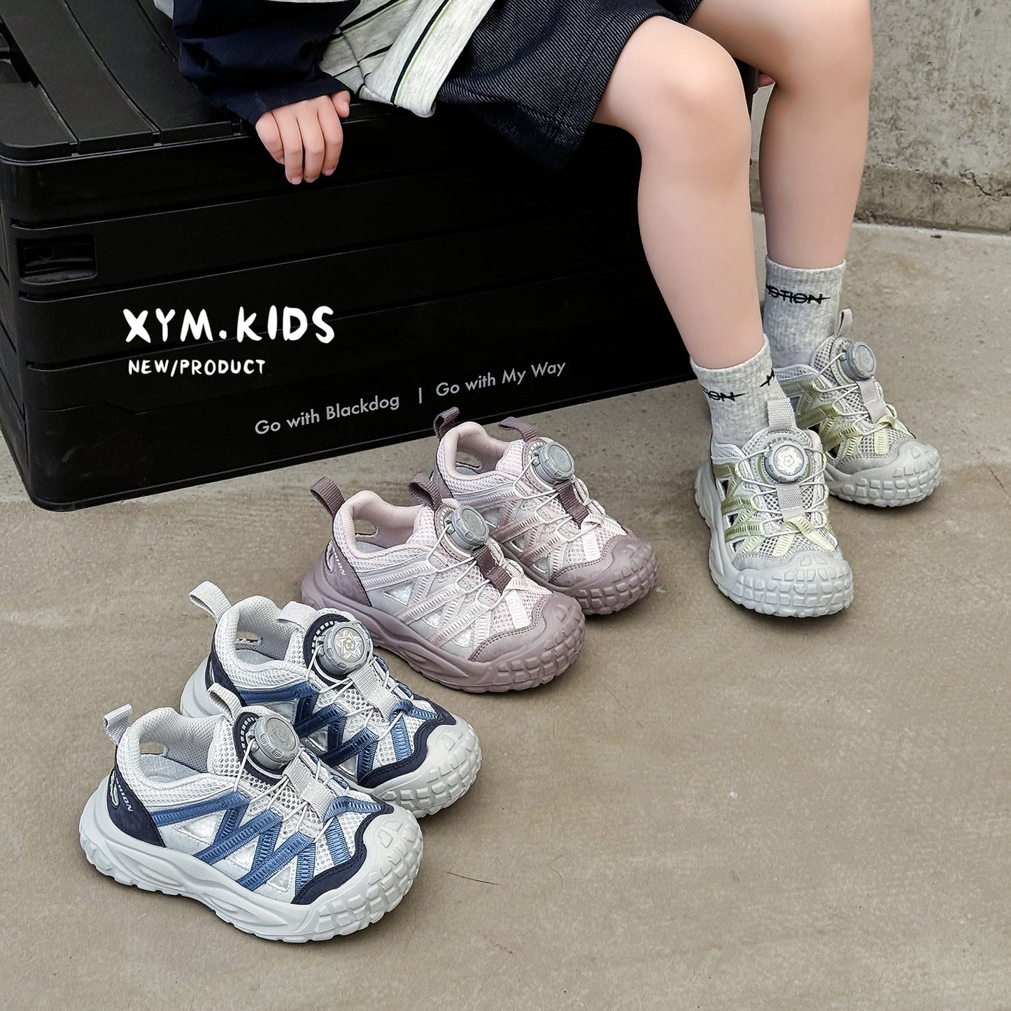 Summer Fashion Rotating Buckle Hollow Breathable Resin Sole Children's Sports Shoes