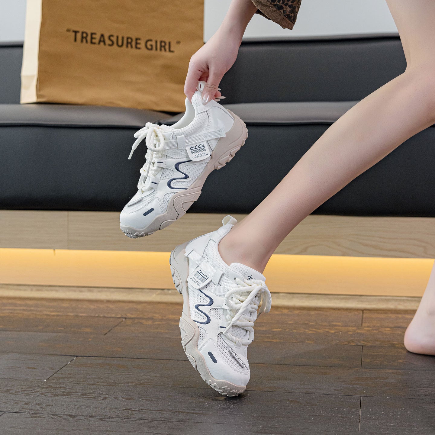 Women's Bottom Inner Height Increasing Soft Not Tired Feet For Long Women's Sports Shoes