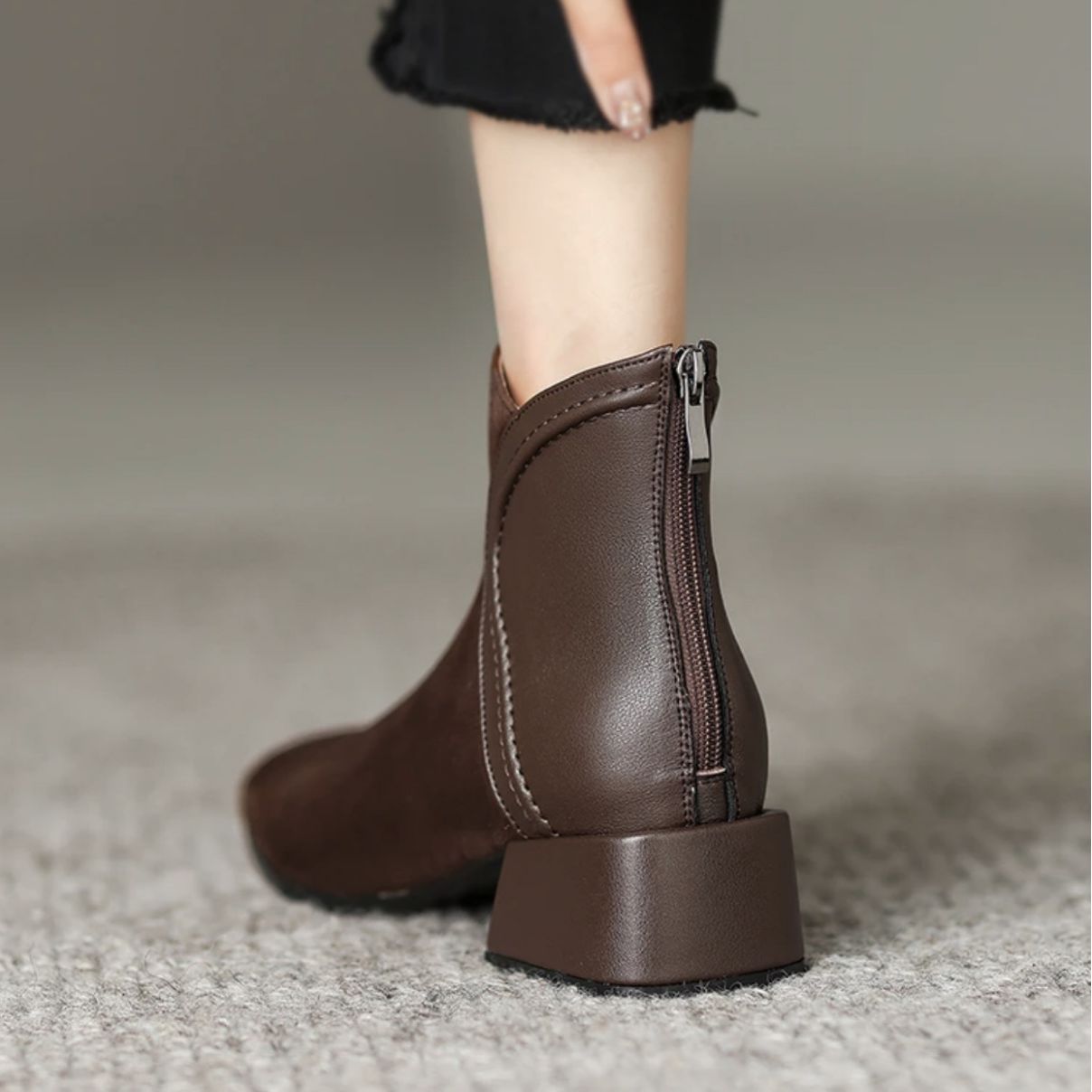 Women's Pointed Toe Back Zipper Booties Chelsea Boots