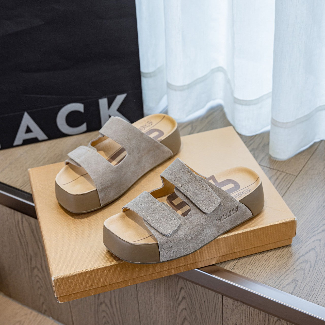 Thick Milk Toast Raw Bottom Super Sandals