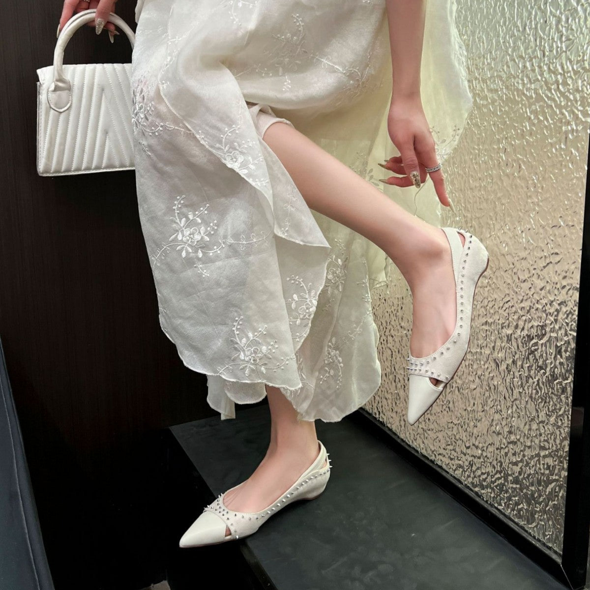 Women's Toe Rivet Shallow Mouth Solid Color Pumps Mary Jane Casual Shoes