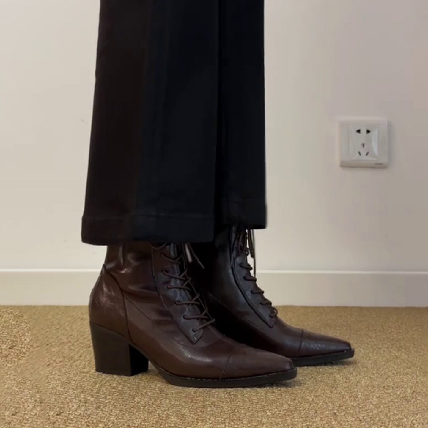 Women's Toe Chunky Booties Slimming Versatile Back Zipper Women's Leather Boots