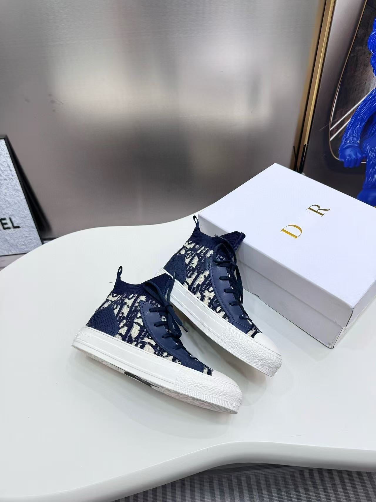 Women's Letter Presbyopic Embroidered Sports Leisure White Canvas Shoes