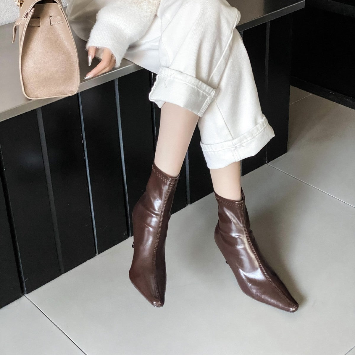 Women's Autumn Stiletto Temperament Slimming French Fashion Sexy Beautiful Women's Leather Boots