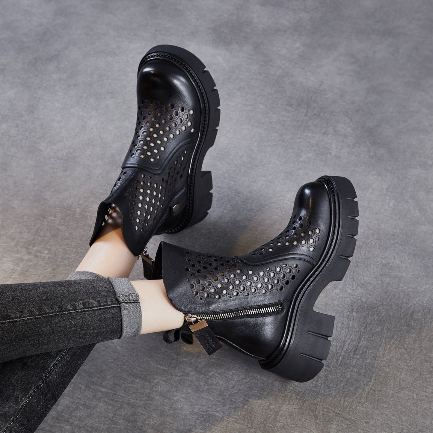 Women's Retro Side Zipper Hollow Hole Fashion First Layer Cowhide Women's Leather Boots