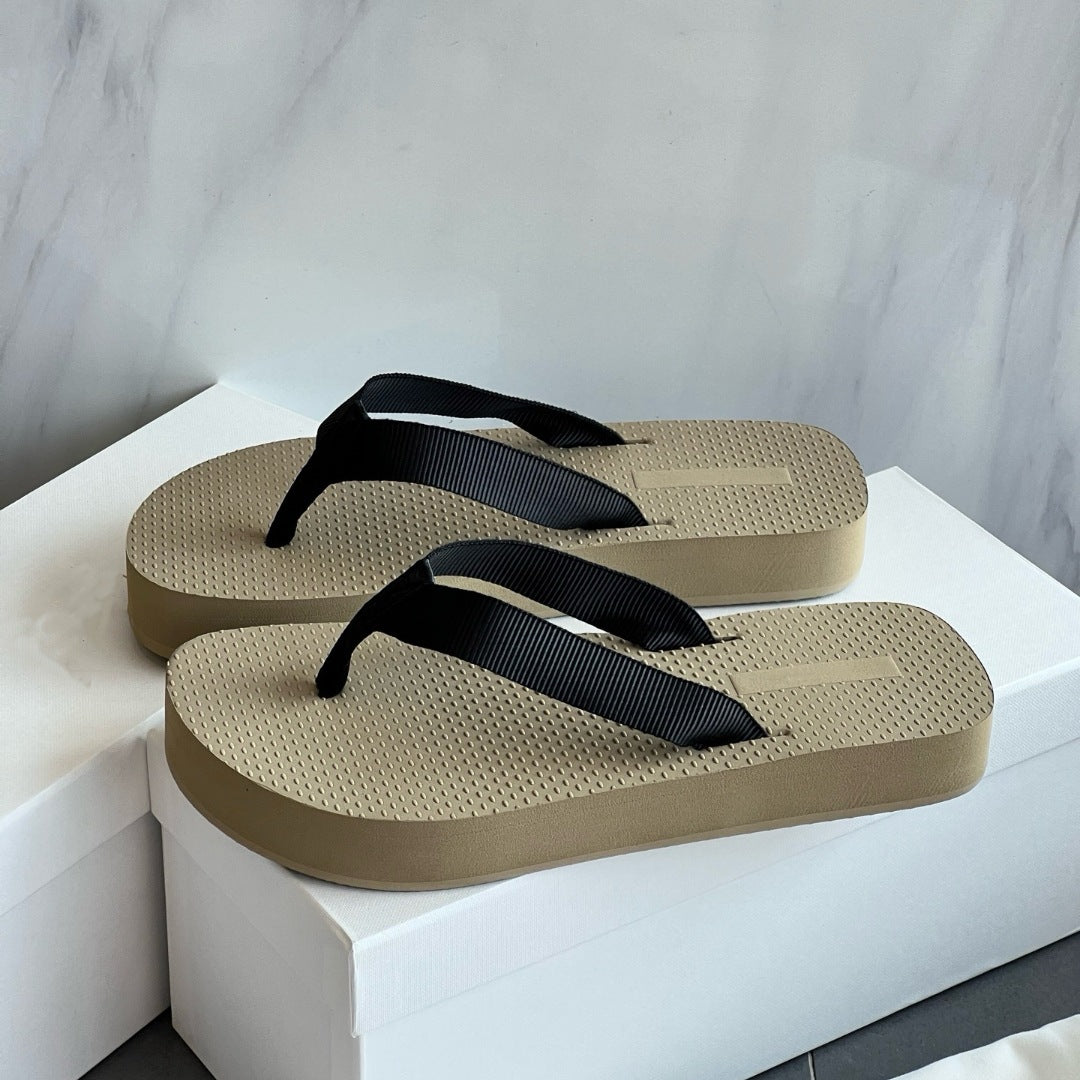 Classy Beautiful Women's Thick-soled Beach Fashion Slippers