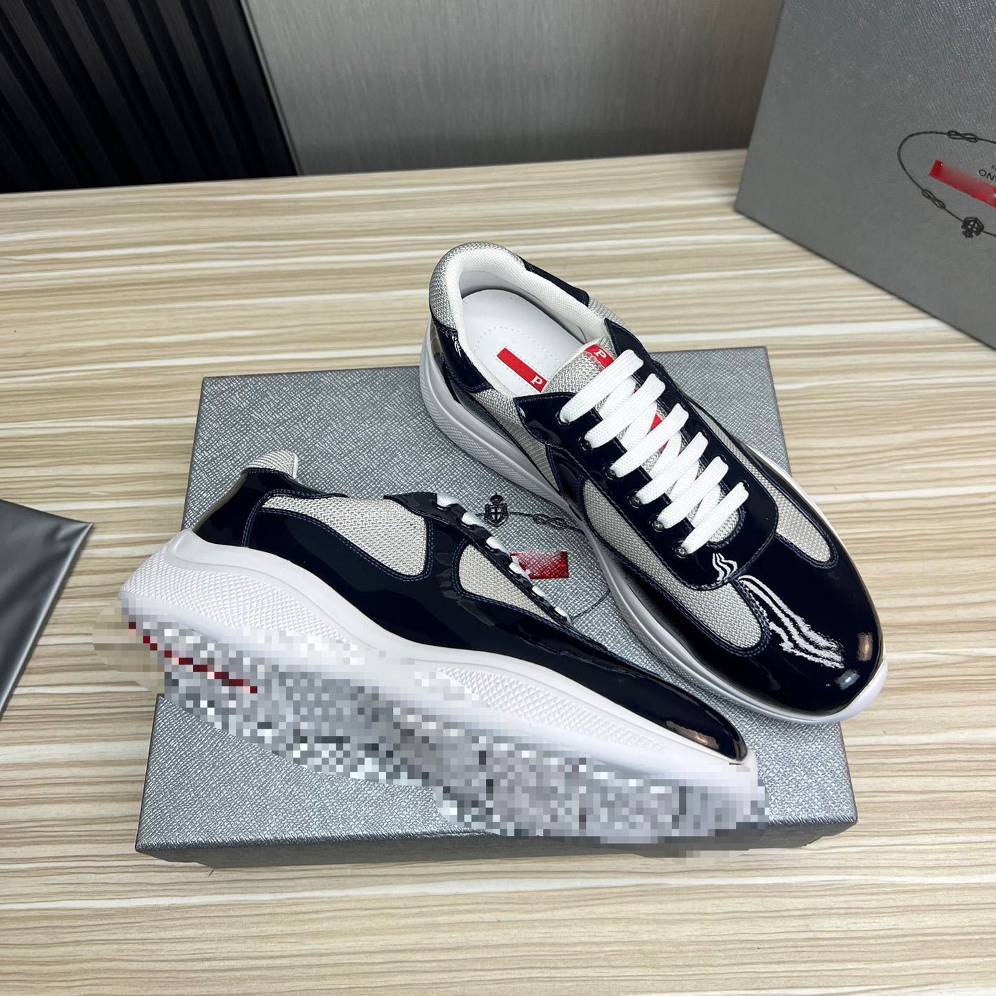 Men's Home Classic Sports Cowhide Stitching Mesh Men's Casual Shoes