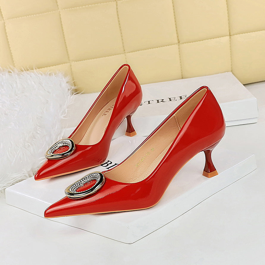 Women's Banquet Fashion Patent Low-cut Metal Rhinestone Women's Shoes