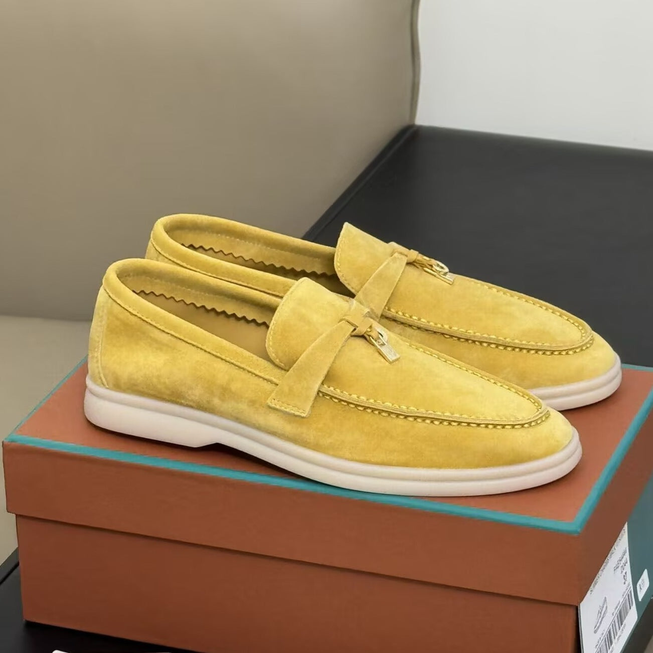 Men's Slip-on Soft Bottom Lovers Cowhide Comfortable Loafers
