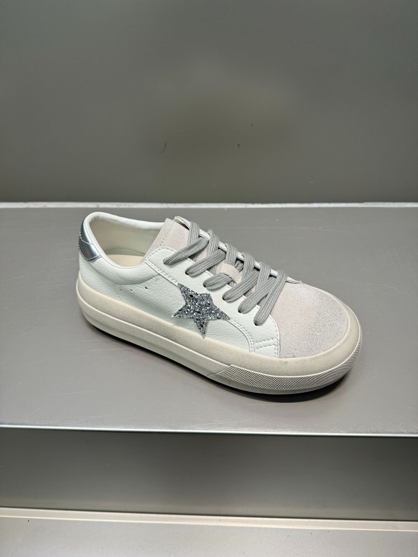 Women's Genuine Thick Bottom Star Spring Board Women's Sports Shoes