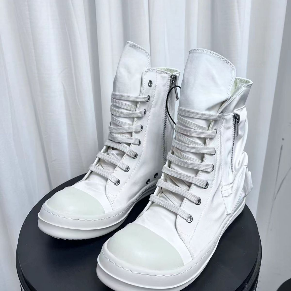 Raise The Bottom Fashion Trends Board Casual Shoes