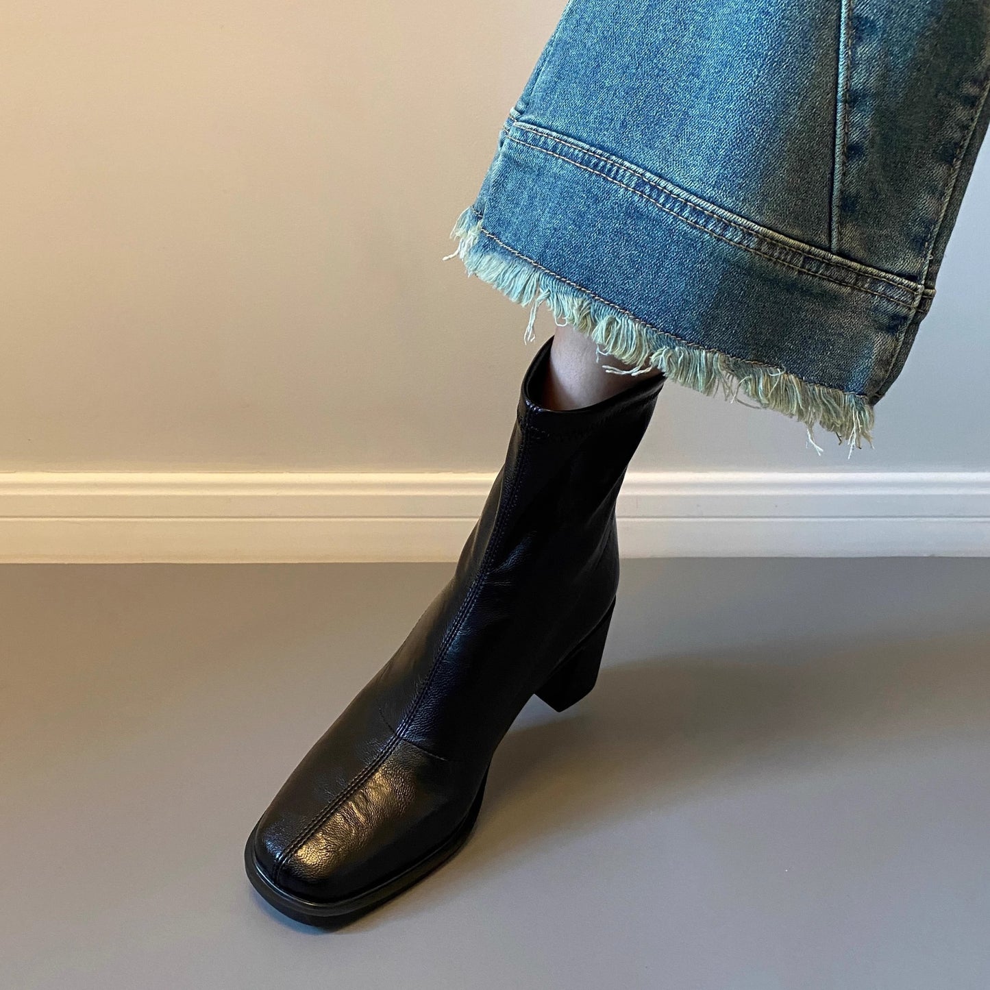Toe Martin Small French Style Thick Women's Leather Boots