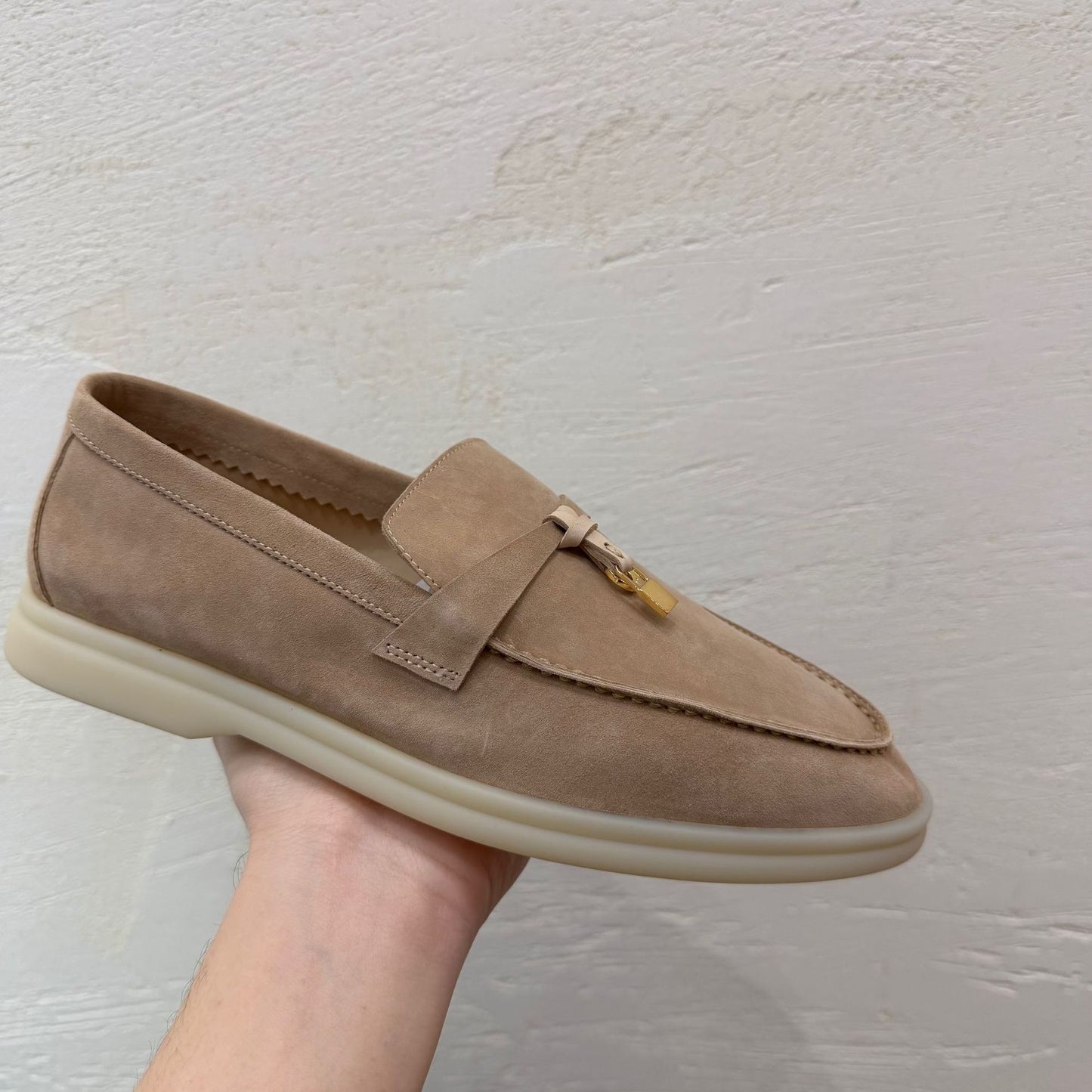 Cow Extreme Edition Instinct Walk Ten Thousand Steps Female Authentic Loafers