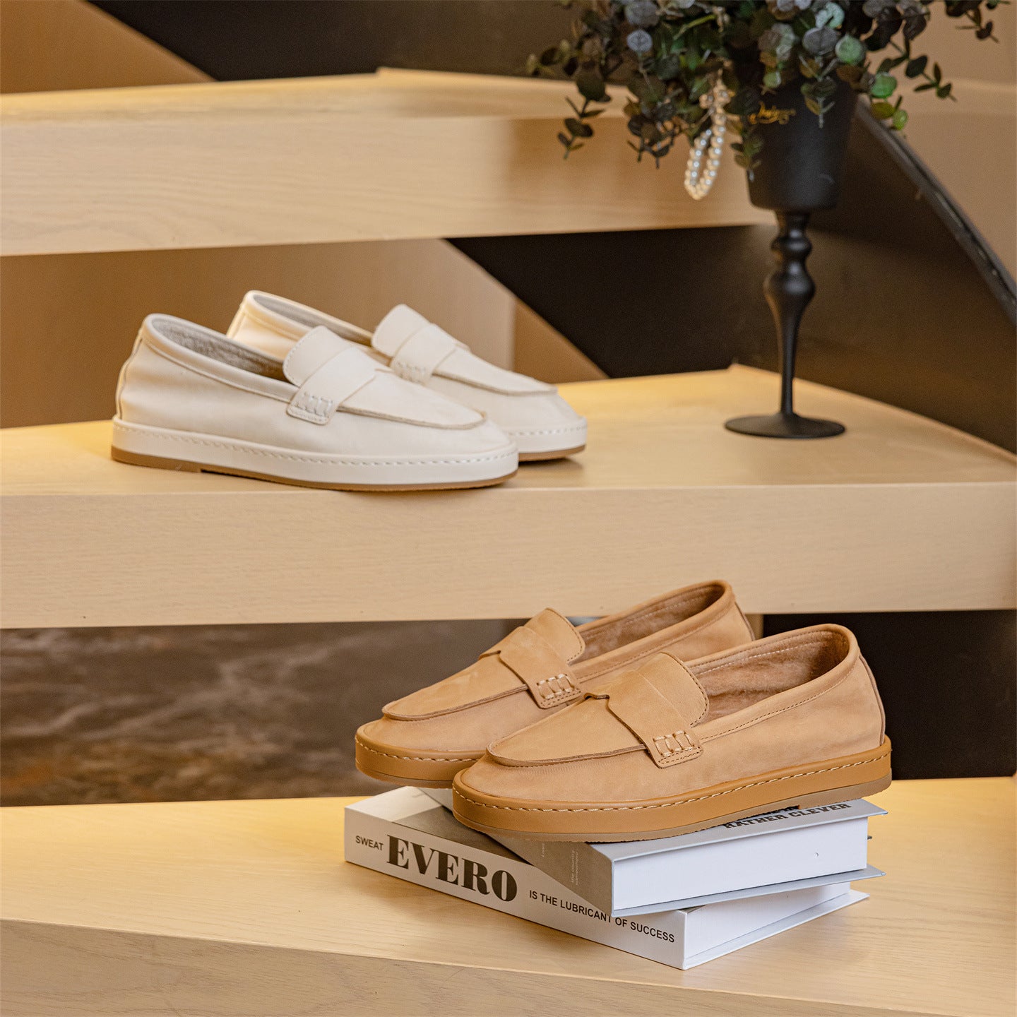 Layer Cowhide Female Flat Bottom Slip-on Loafers