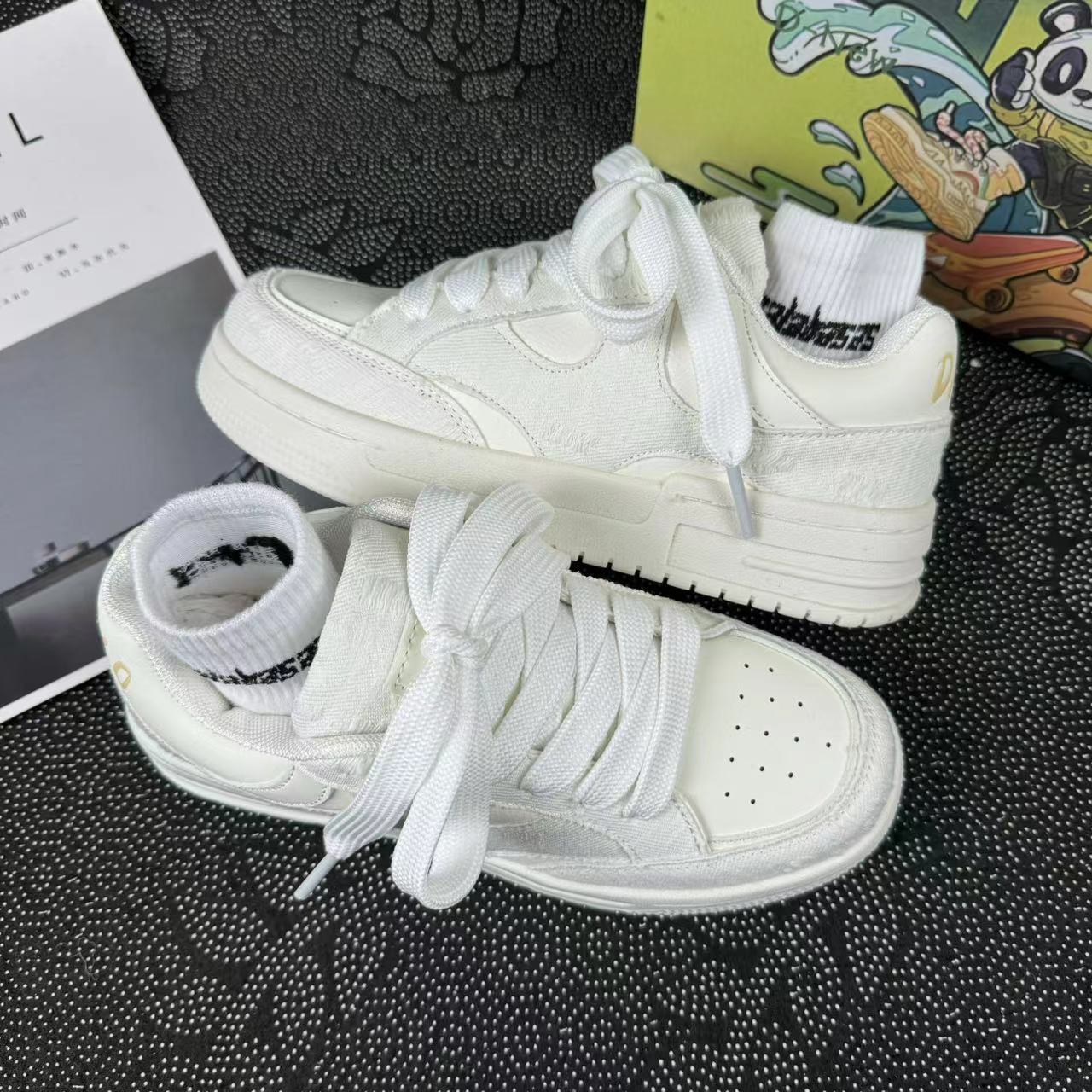 Women's & Men's National Fashion White Niche Board Couple Sneakers