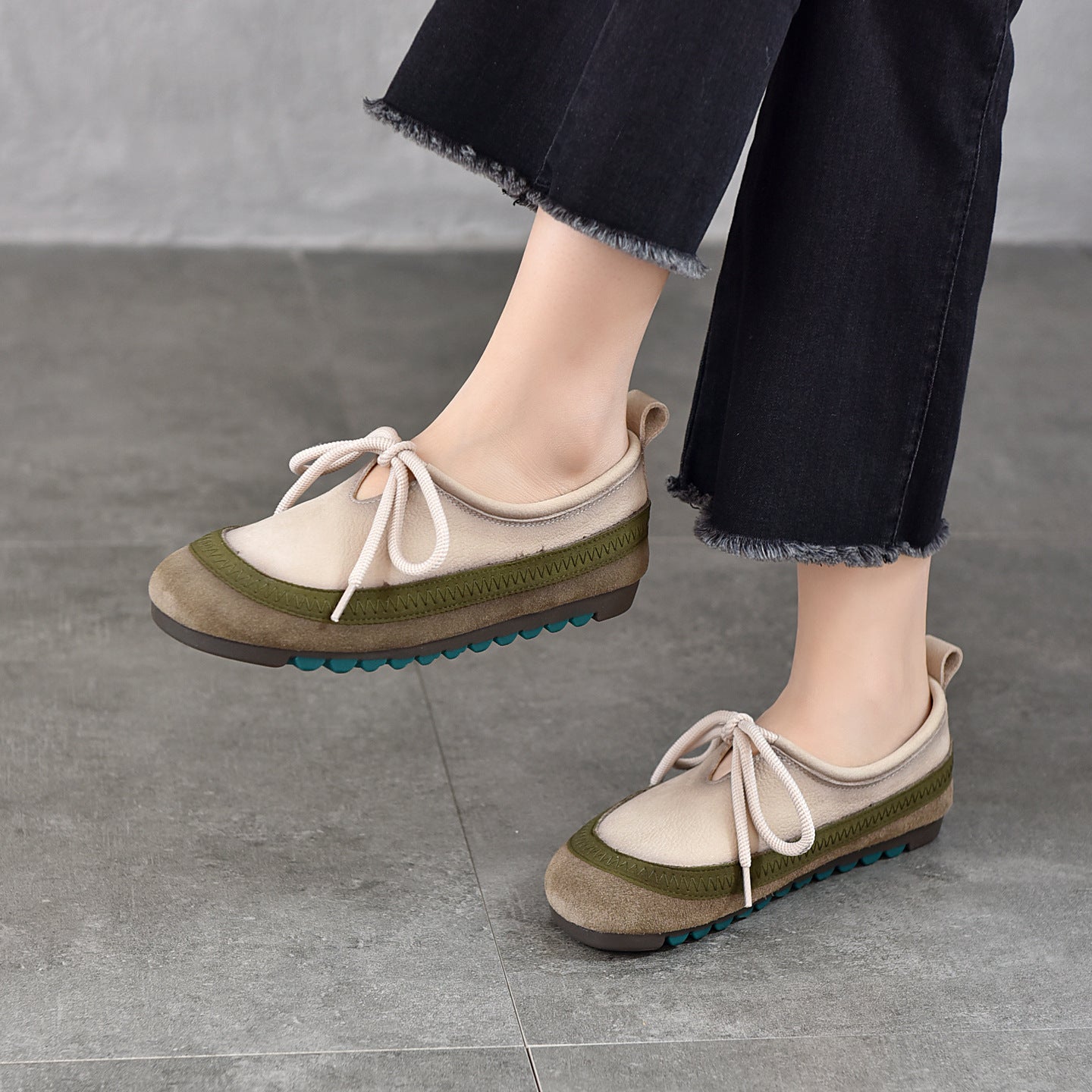 Women's Cowhide Flat Round Head Pumps Color Casual Shoes