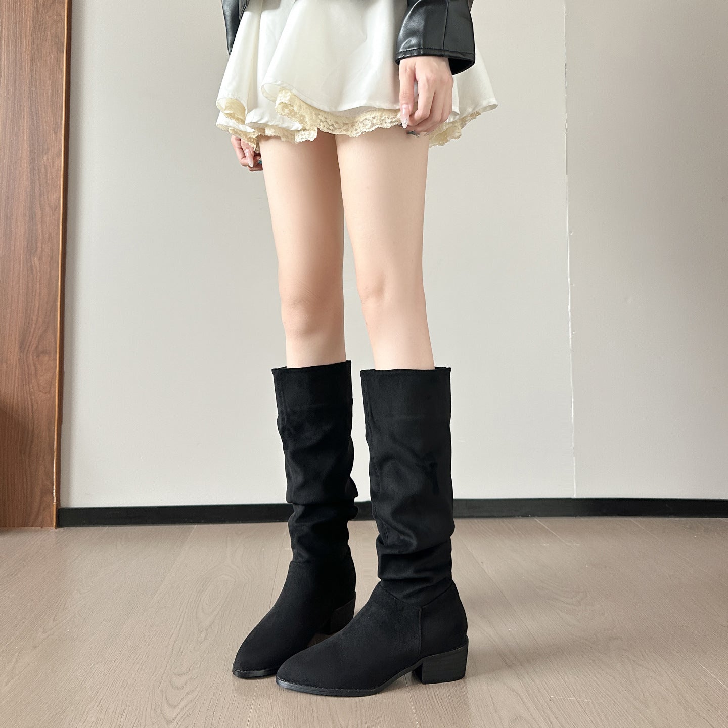 Women's Chunky Knee-high High Retro Slimming Pleated Pile Style Boots