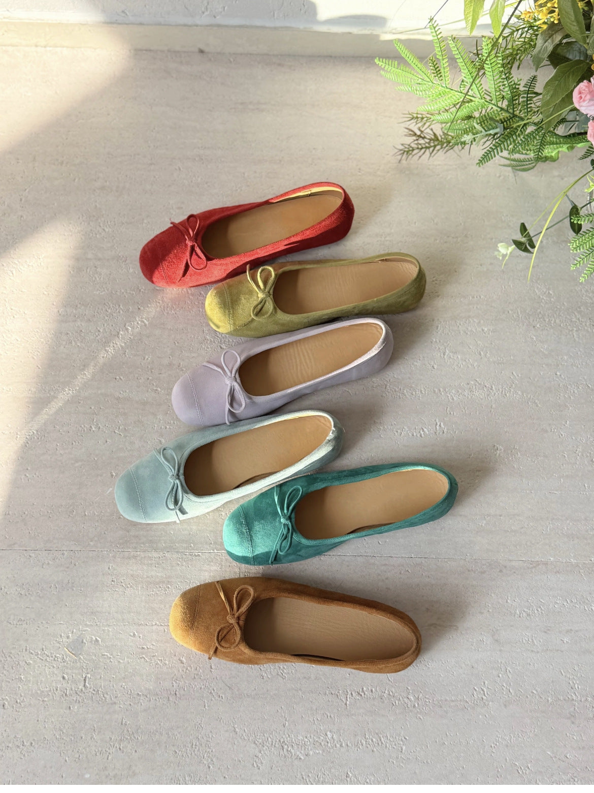 Women's Niche Shallow Mouth Sheepskin Retro Yellow Bow Fairy Style Women's Fashion Shoes