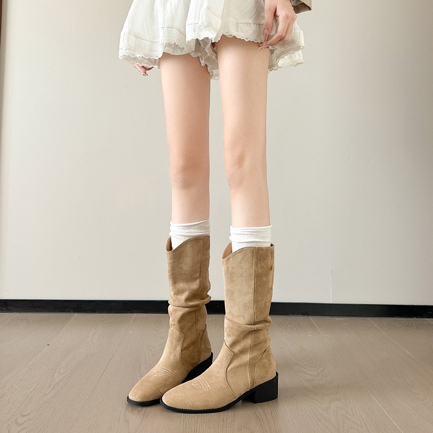 Women's Khaki V Cut Western Cowboy Middle Tall Knight High Pile Women's Leather Boots