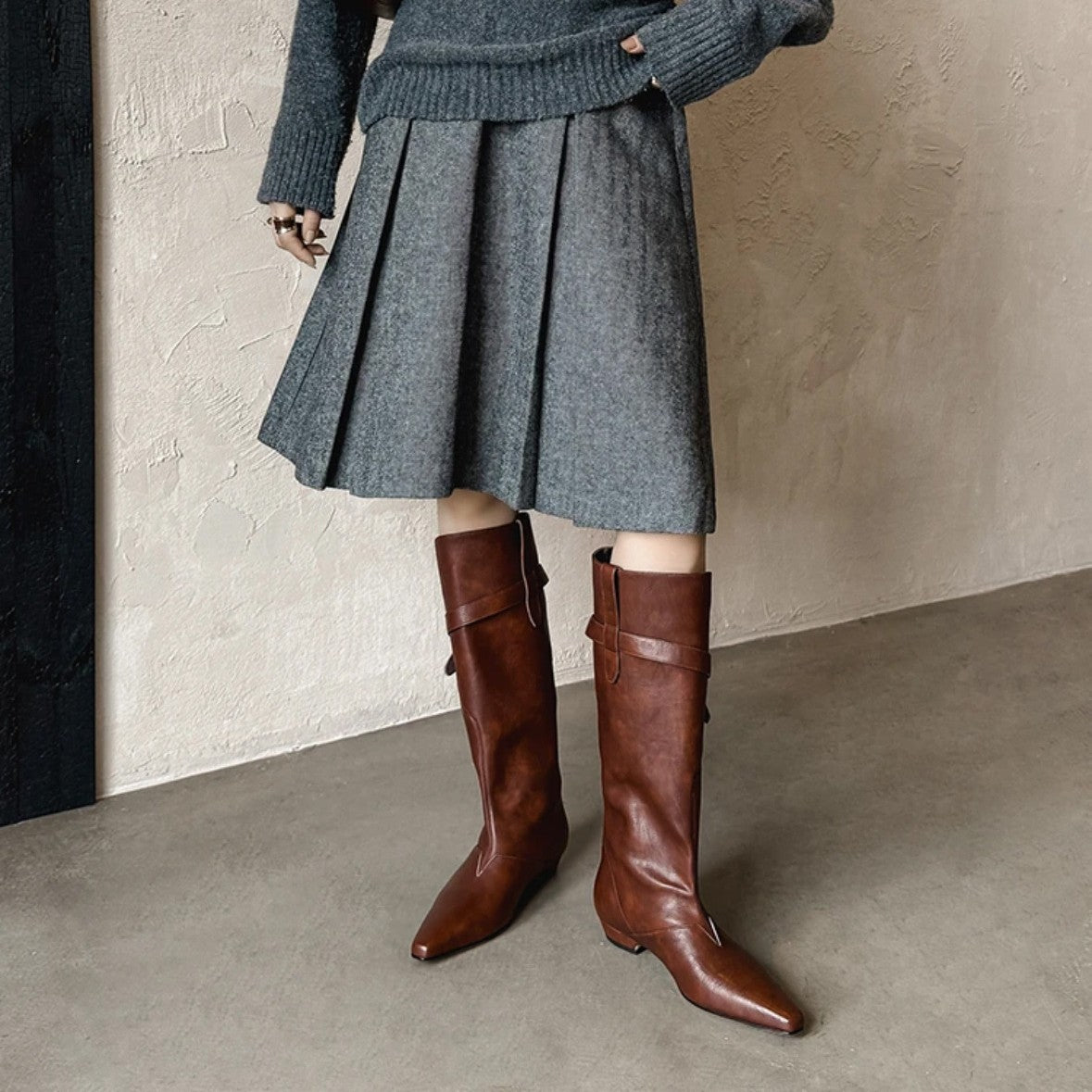 Women's Brown Niche Design Below The Knee Knight Chunky Elegant Belt Women's Leather Boots