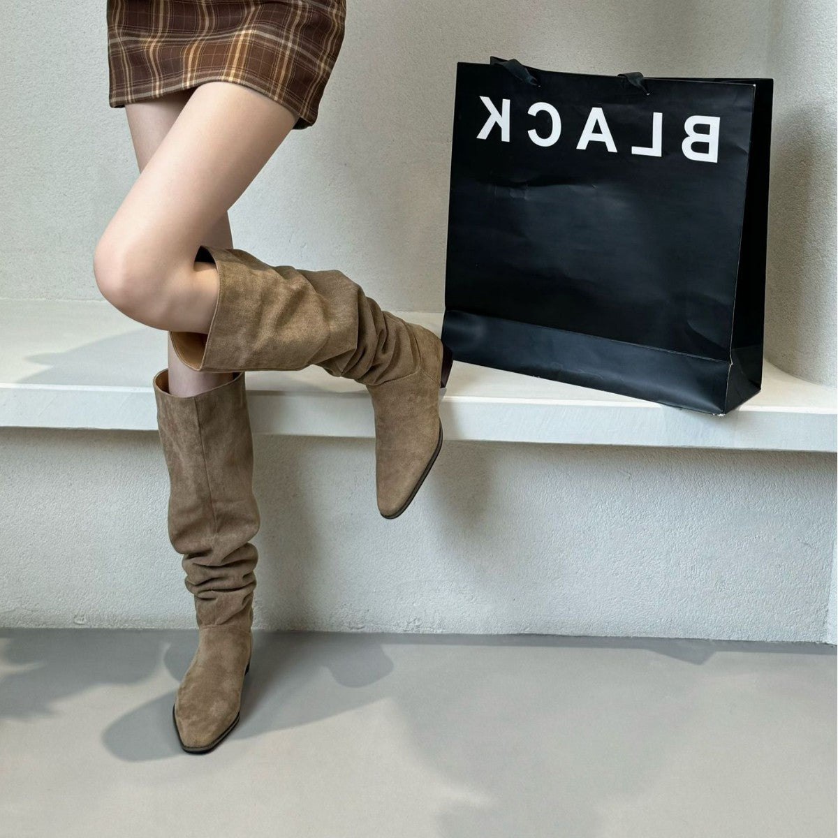 Style Retro Pointed Suede Long Female Wide Tube Boots