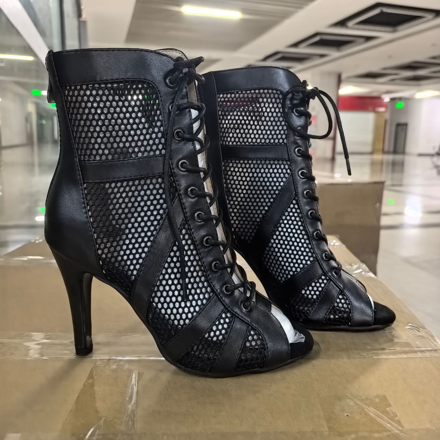 Women's Mesh Hollow Jazz Dance High Peep Toe Dancing Women's Fashion Shoes